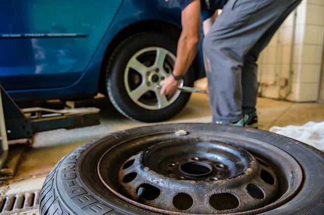 Dúvida: para onde vão os pneus velhos do seu carro?